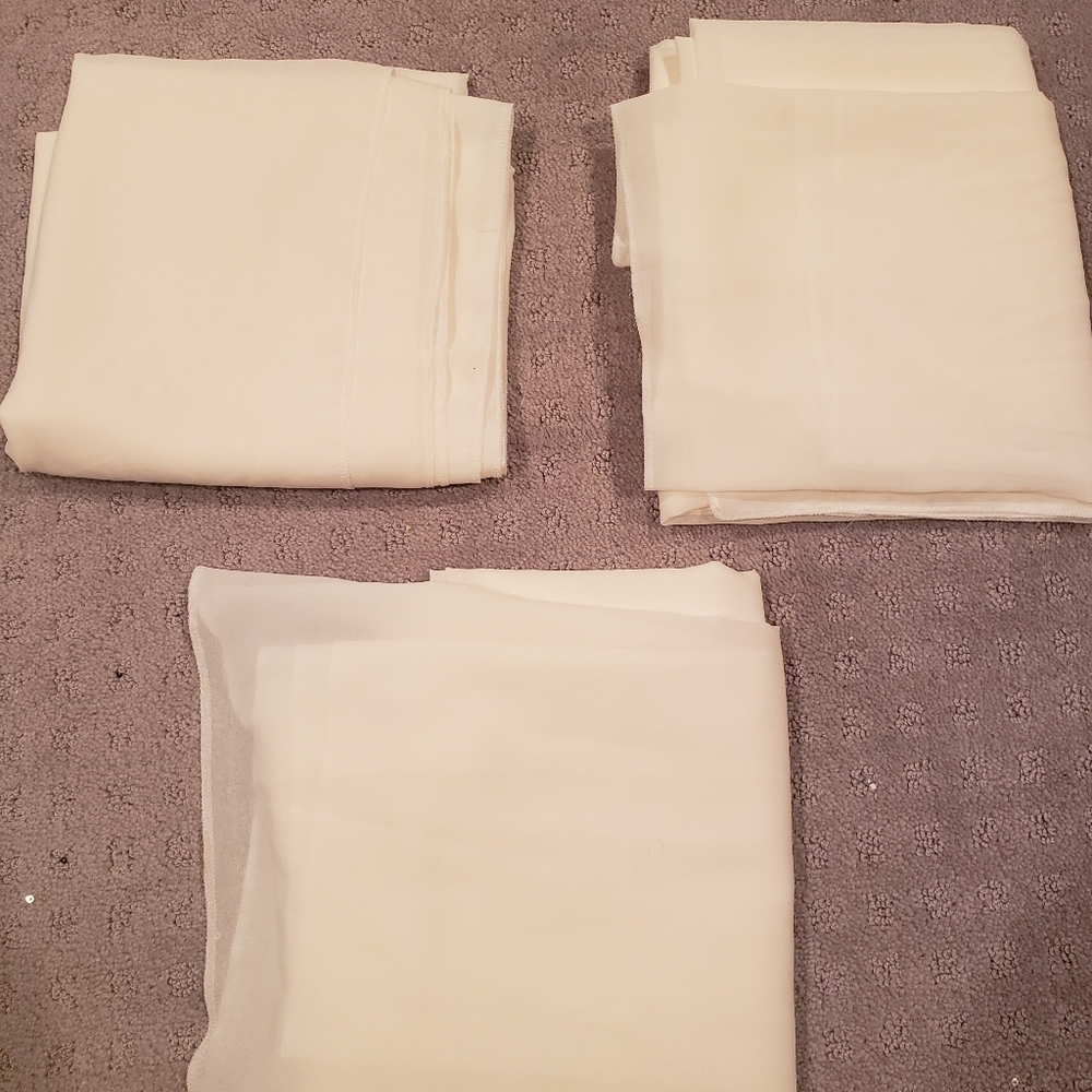 Ivory chiffon table runners